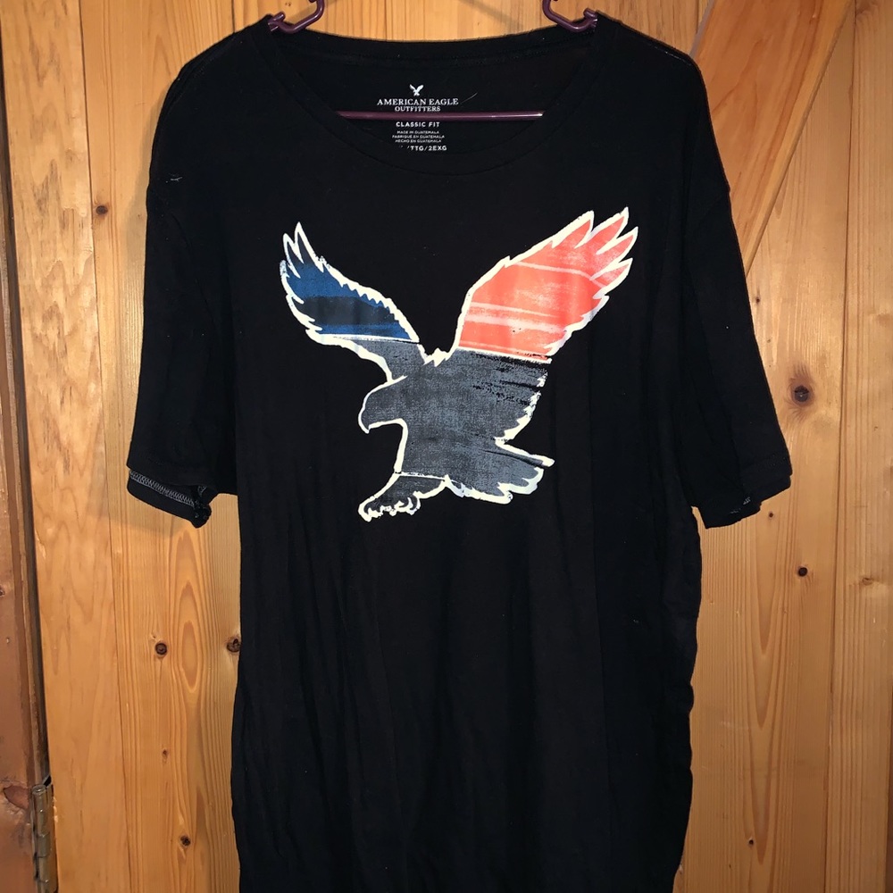 American Eagle t shirt